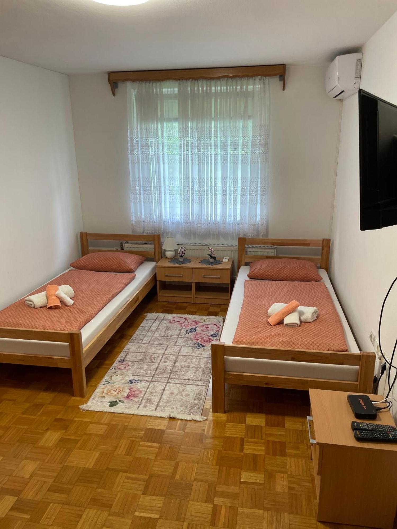 Sobe Lara Apartment Gradacac Luaran gambar